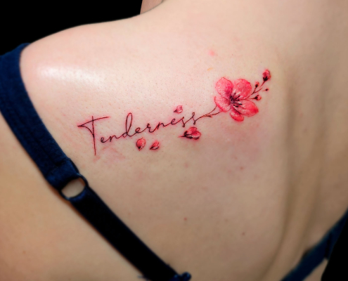 tattoo tatuaje de linea fina flores